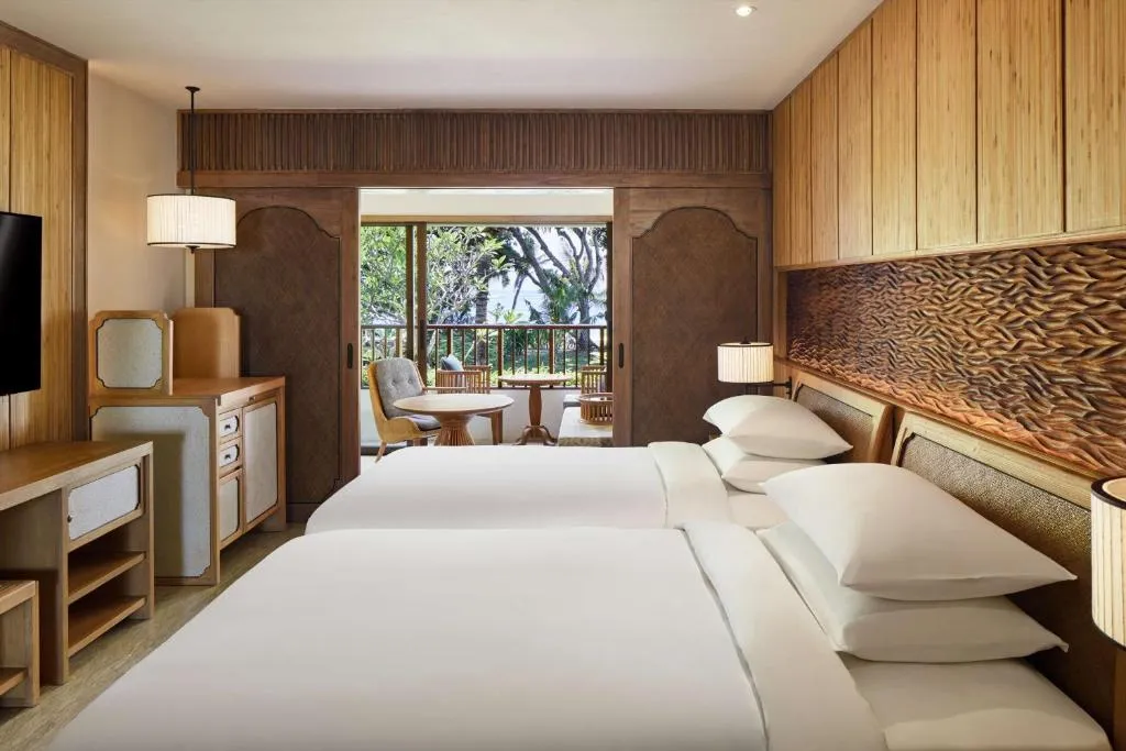 Deluxe Room — King or Twin