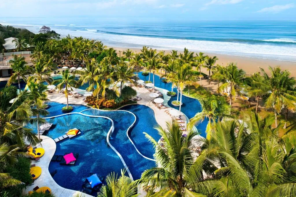 beachfront-sunset-w-bali-seminyak