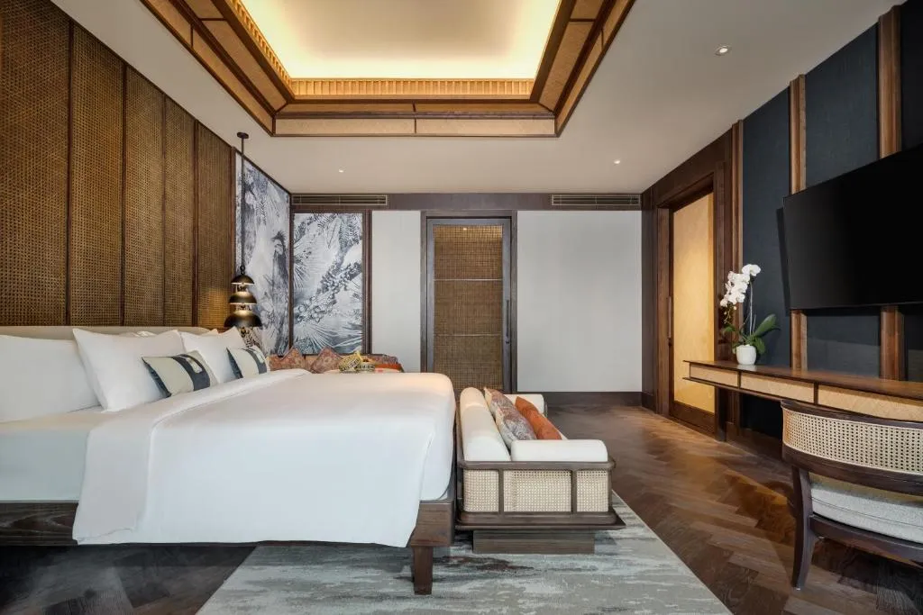 Deluxe Suite — Garden View
