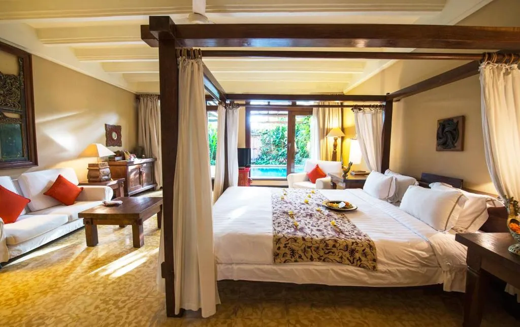 Deluxe Room — Garden or Ocean View