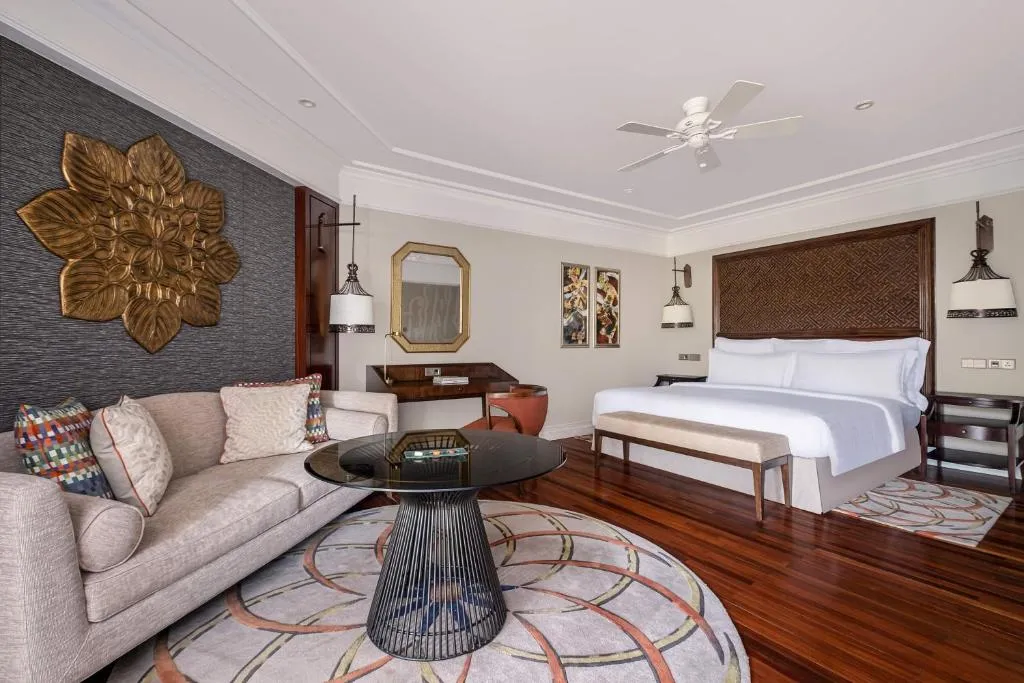 Deluxe Room — Garden or Ocean View