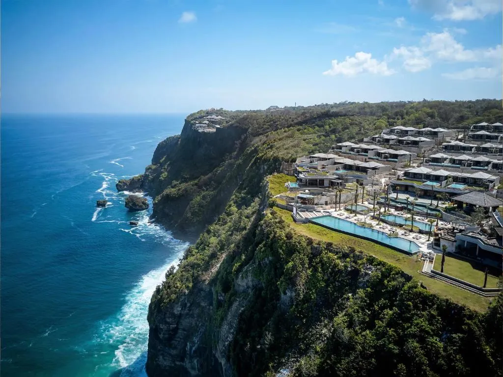 ocean-view-infinity-pool-six-senses-uluwatu-bali