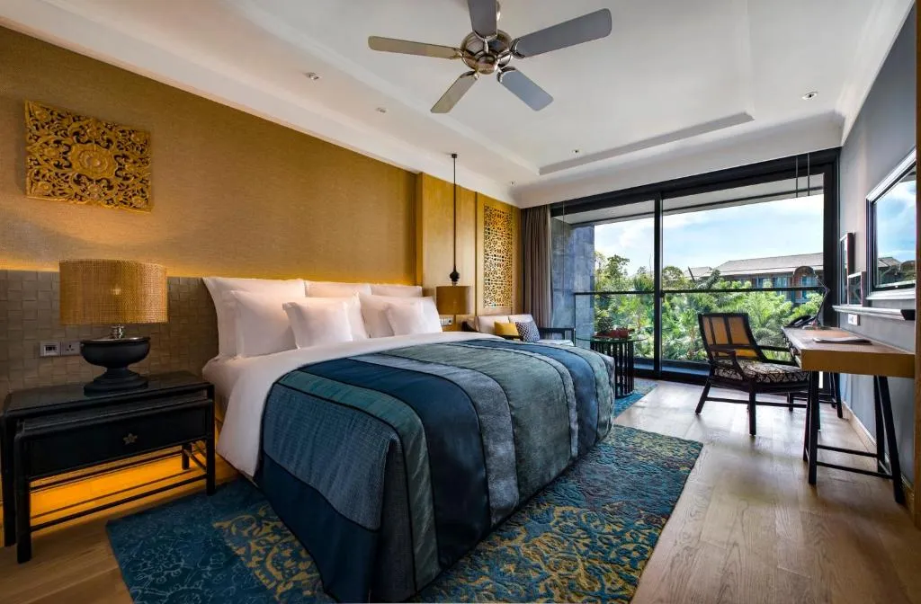 Standard Room — Garden, Pool or Partial Ocean View
