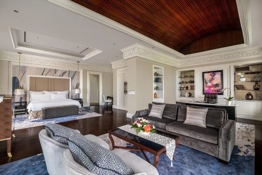 Two-Bedroom Suite / Villa
