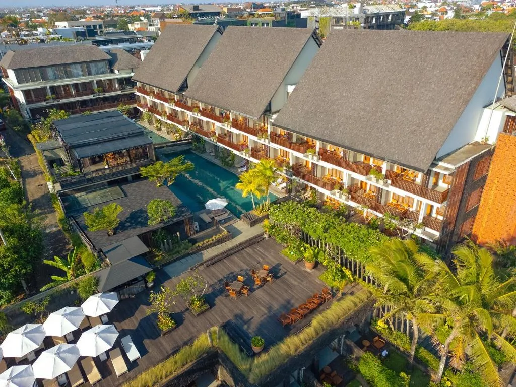 aerial-resort-and-pool-swarga-suites-bali-berawa-canggu