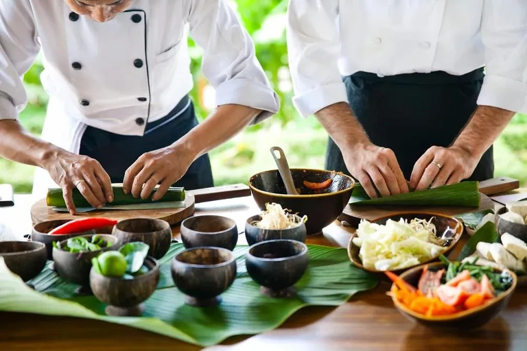 Kids Dine Free