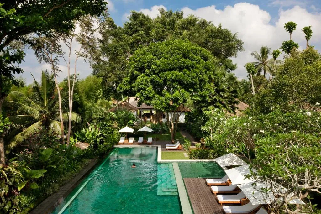 swimming-pool-tropical-gardens-como-uma-ubud-bali