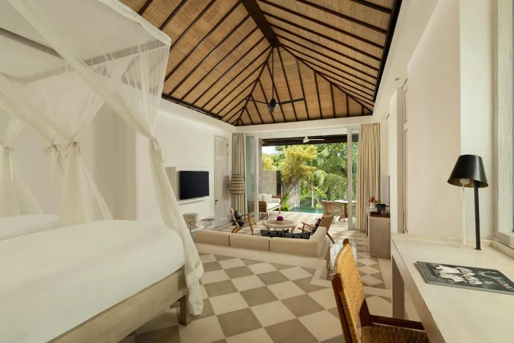 Uma Suite / Pool Suite